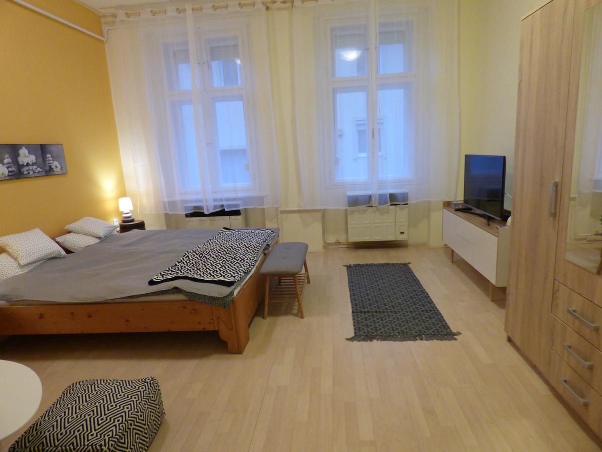 Yellow Apartment Debrecen Exterior foto