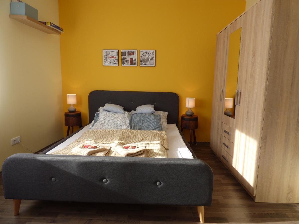 Yellow Apartment Debrecen Exterior foto